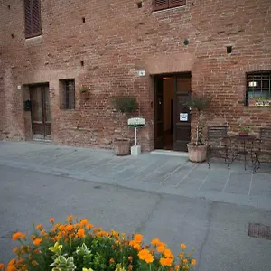 https://affittacamere-caliani.it-tuscanyhotel.com